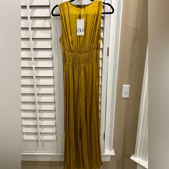 Zara Mustard long satin effect jumpsuit - Picture 4 of 6